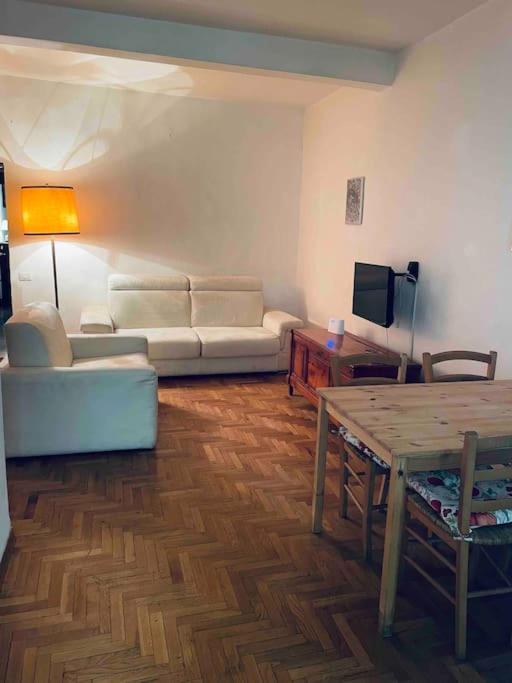 Appartamento Alessia Floransa Dış mekan fotoğraf